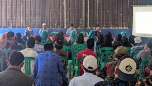 Kolaborasi dan Edukasi: Penyuluhan Debede di Desa Sukamaju