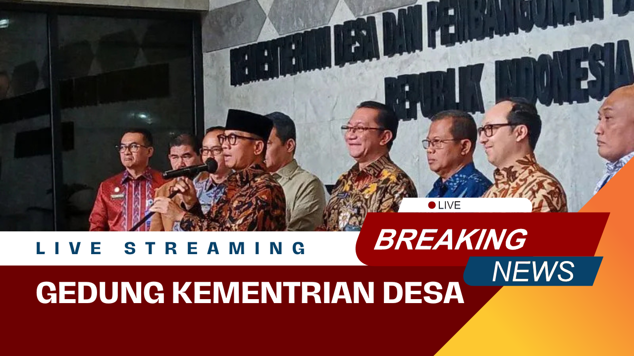 Menteri Desa dan Pembangunan Daerah Tertinggal (Mendes PDT) Yandri Susanto saat memberikan keterangan kepada wartawan di Kantor Kemendes PDT, Jakarta, Senin (17/2/2025). 