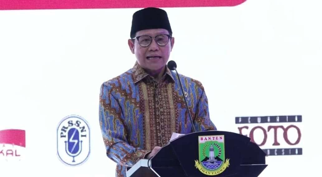 Menteri Koordinator Bidang Pemberdayaan Masyarakat Republik Indonesia, Muhaimin Iskandar, saat memberikan sambutan diantara puncak HPN Tahun 2026 di KP3B Kota Serang, Banten. (Foto: Tanggap Layar Live Streaming Puncak HPN)