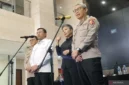 Wakil Kepala Badan Gizi Nasional (BGN) Irjen Pol. (Purn) Sony Sanjaya (kiri) bersama Kepala Satgas MBG Polri Irjen Pol. Nurworo Danang (kanan) memberikan keterangan pers di Gedung Bareskrim Polri, Jakarta, Senin (25/5/2026). 