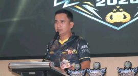 Kapolres Lebak AKBP Herfio Zaki saat membuka Event Kapolres Cup E-Sport Competition 2026 Mobile Legends di Aula Sanika Satyawada Polres Lebak, Sabtu (16/05/2026), dalam rangka memeriahkan Hari Bhayangkara ke-80 Tahun 2026.