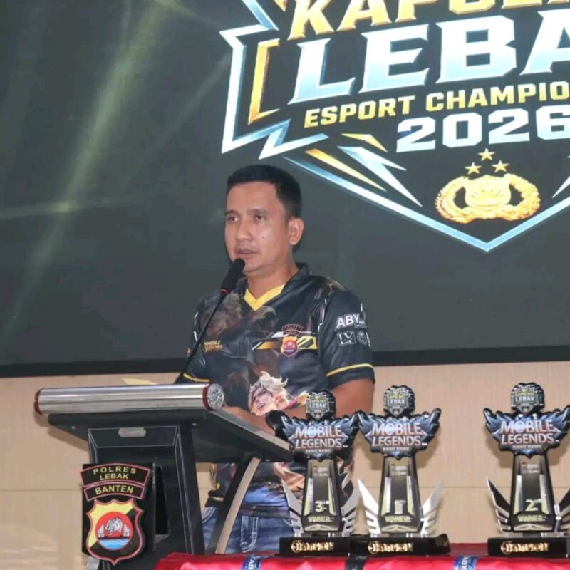 Kapolres Lebak AKBP Herfio Zaki saat membuka Event Kapolres Cup E-Sport Competition 2026 Mobile Legends di Aula Sanika Satyawada Polres Lebak, Sabtu (16/05/2026), dalam rangka memeriahkan Hari Bhayangkara ke-80 Tahun 2026.