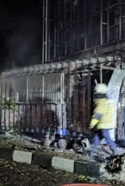 Kapolda Jabar Ungkap Kelompok Berbaju Hitam Rusak Fasilitas Saat May Day di Bandung