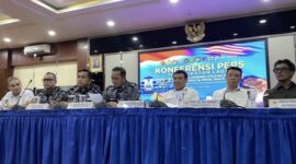 Konferensi pers TNI AL terkait pengungkapan dugaan penyelundupan 16 ton pasir timah ilegal di kawasan PIK 2 Tangerang, Banten, Selasa (12/5/2026).
