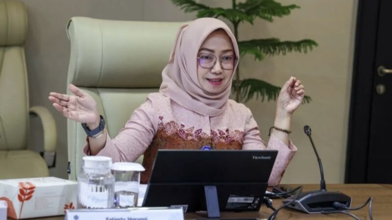 Pelaksana Tugas (Plt) Direktur Jenderal Pembinaan Penempatan Tenaga Kerja dan Perluasan Kesempatan Kerja (Binapenta dan PKK) Kemnaker Estiarty Haryani. 