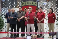 Suasana Konferensi Pers terkait penangkapan Eks Kepala BGN Dadan Hindayana beserta dua mantan wakilnya, Lodewyk Pusung dan Sonny Sonjaya di Kejagung, Jakarta, Rabu (3/6/2026)