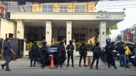 Ditreskrimsus Polda Metro Jaya dan Kortastipidkor Polri menggeledah kafe dan tempat tukar uang di Cipete, Jakarta Selatan terkait penyidikan dugaan kasus korupsi pasokan batu bara terhadap perusahaan PT PLN (Persero), PT Asabri (Persero) dan PT Krakatau Steel, Jakarta, Rabu (8/7/2026).