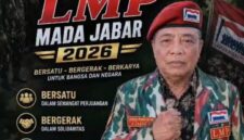 Ketua LMP MACAB Bogor Raya, Boby SH, memberikan arahan saat rapat koordinasi dan penguatan organisasi yang digelar di Hotel Purwokerto sebagai upaya memperkuat soliditas dan sinergi dengan pemerintah daerah.