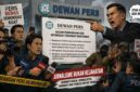 Keterangan gambar ilustrasi: Ilustrasi menggambarkan sikap Dewan Pers yang mengecam tindakan merendahkan wartawan serta intimidasi terhadap jurnalis saat menjalankan tugas jurnalistik. Kebebasan pers dan hak publik untuk memperoleh informasi menjadi bagian penting yang harus dihormati dan dilindungi.
