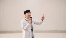 Bupati Lebak Moch. Hasbi Asyidiki Jayabaya. Pemerintah Kabupaten Lebak menyalurkan dana insentif keagamaan sebesar Rp7,81 miliar pada Tahun Anggaran 2026 bagi guru madrasah diniyah, pimpinan pondok pesantren, dan pengajar program Maghrib Mengaji.