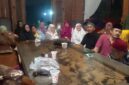 Jajaran pengurus dan anggota Paguyuban Hijrah Titan Squad Bogor (HTSB) mengabadikan momen kebersamaan di sela-sela kegiatan Tadabbur Alam di Villa Joglo, Tamansari, Kabupaten Bogor, Sabtu (10/10/2026). Kegiatan ini diisi dengan pengajian, konsolidasi organisasi, serta olahraga bersama. (Foto: Dok. HTSB)
