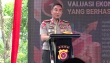Ilustrasi pengungkapan laboratorium narkoba rahasia di Kabupaten Pidie, Aceh. Kapolri memaparkan kronologi penyelidikan dan penindakan terhadap jaringan narkotika lintas negara dengan barang bukti sekitar 1,2 ton bruto, berupa sabu cair dan sabu kristal.