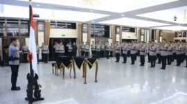 Keterangan foto: Jenderal Polisi Suyudi Ario Seto saat mengikuti rangkaian agenda setelah ditetapkan sebagai Kapolri. Suyudi langsung melakukan penataan dan mutasi sejumlah perwira tinggi serta menengah Polri sehari setelah dilantik.